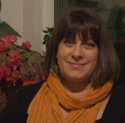www.maxinehoskins.co.uk Logo